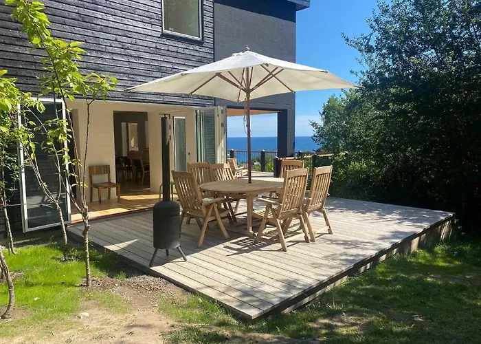 Modern With Exceptional Sea Views