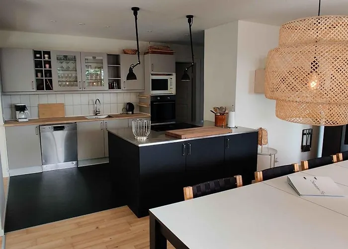 Modern With Exceptional Sea Views
